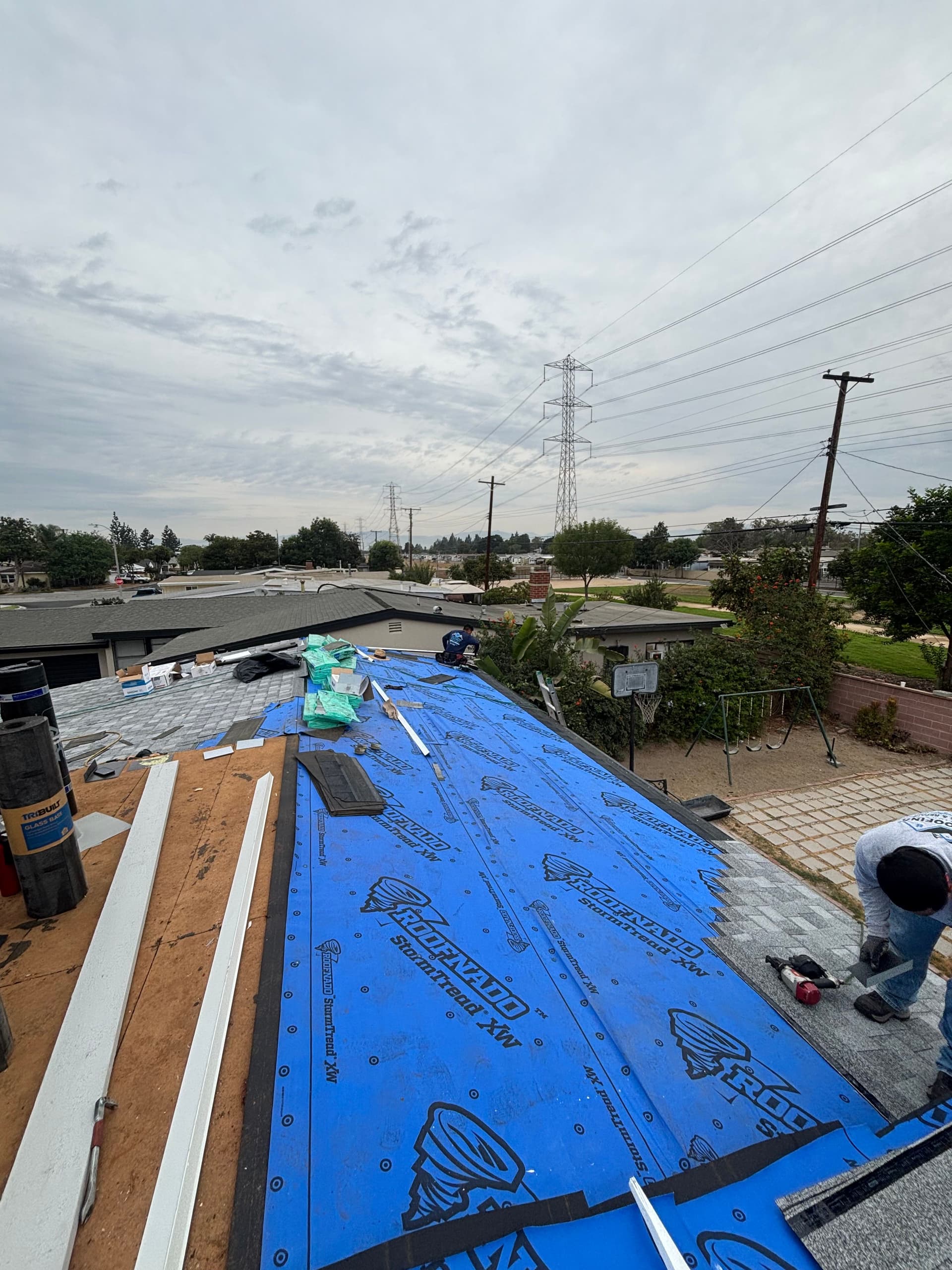 Gallery photos for Cali Roofing Transforms Roof with Quality: Image #2
