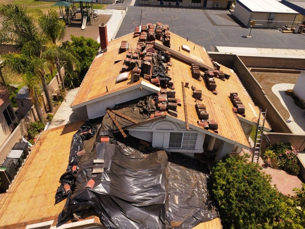 Gallery photos for Efficient Roof Installation in Sunny Cali: Image #1
