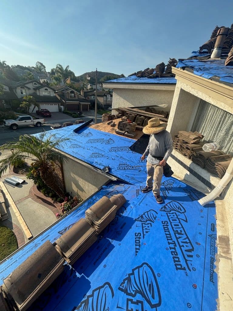 Gallery photos for Anaheim Roof Installation with StormTread Advantage: Image #1